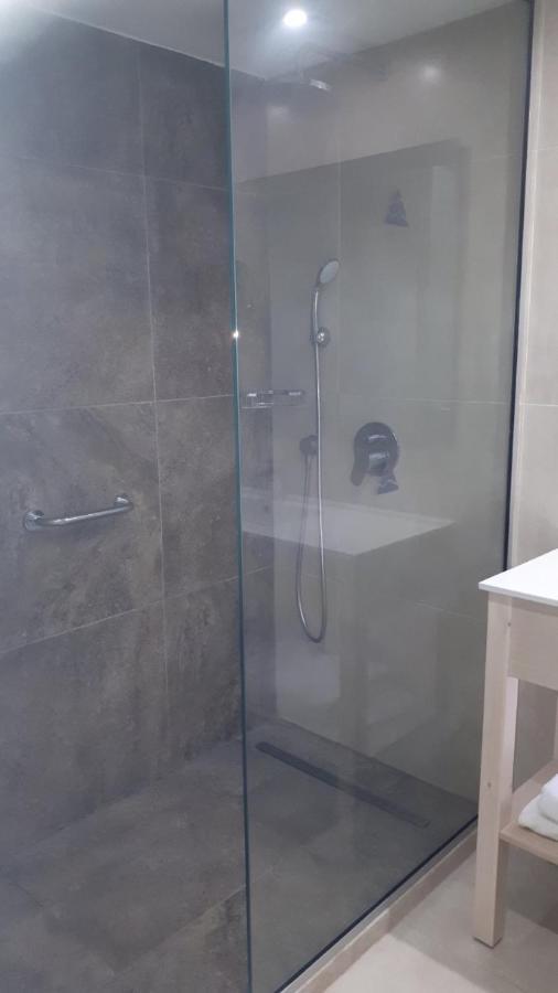 איה נאפה Karousos Beach Rooms מראה חיצוני תמונה
